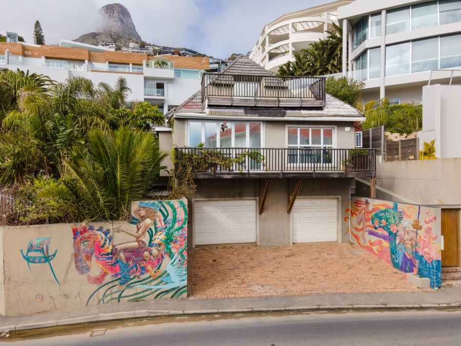 4 Bedroom Property for Sale in Bantry Bay Western Cape